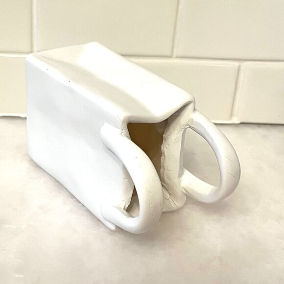 Small 3-D Printed Vase in Shape of Shopping Bag - White - Picture 4 of 5